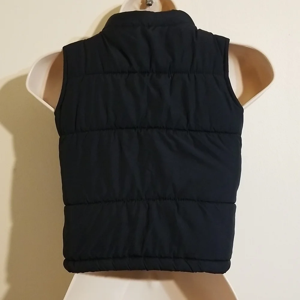 Carter's girls size 4t black puffer vest